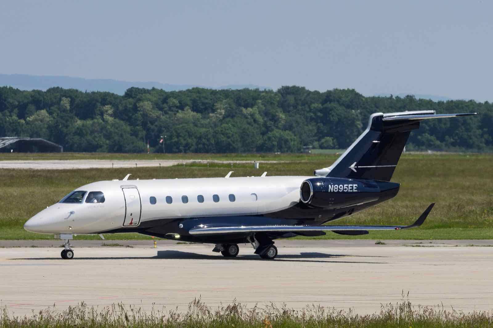 Business jet