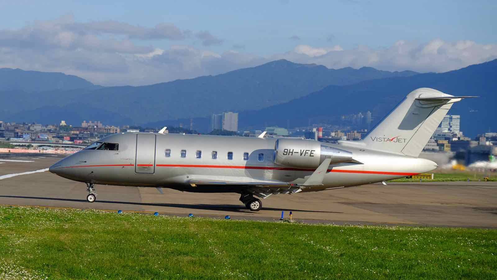 Business jet