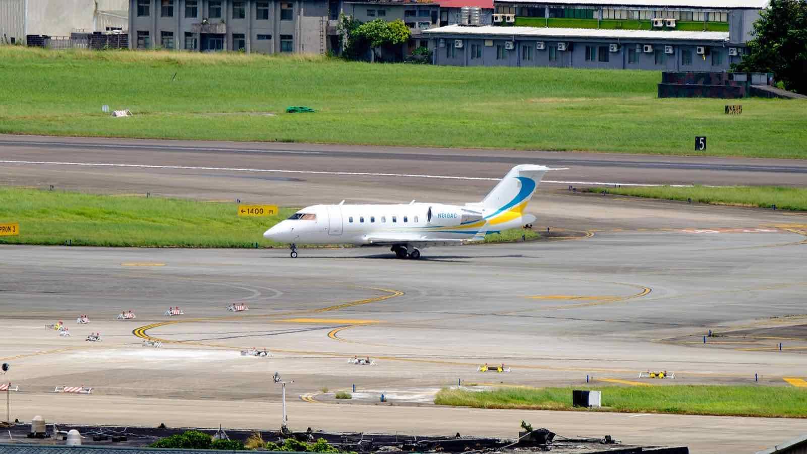 Business jet